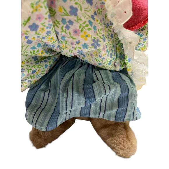 Vintage Beatrix Potter Mrs. Rabbit 1972 Stuffed Animal Toy Made in USA - Picture 8 of 11